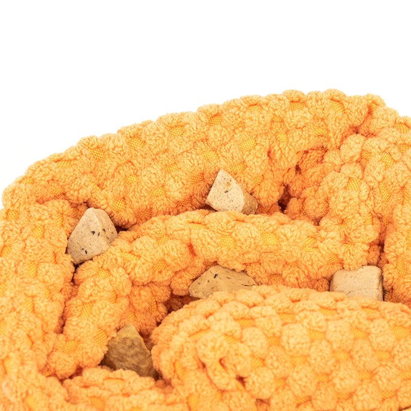 Snail Snuffle Toy – Squeaky Treat Dispensing Nosework Toy for Dogs